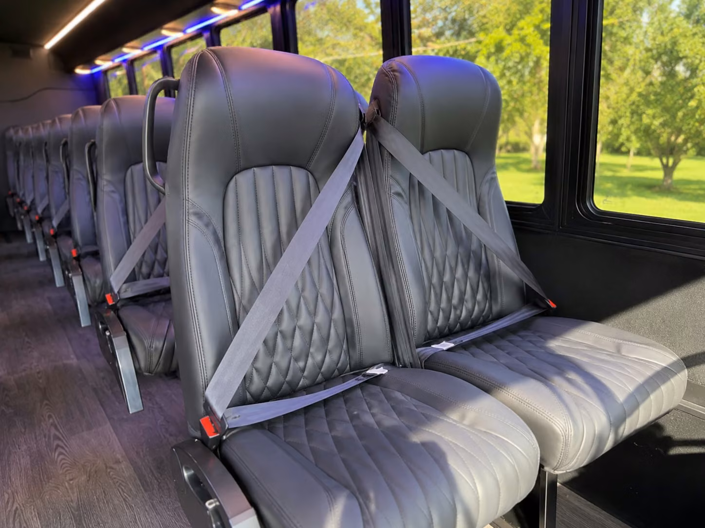 philadelphia 15 passenger minibus rental